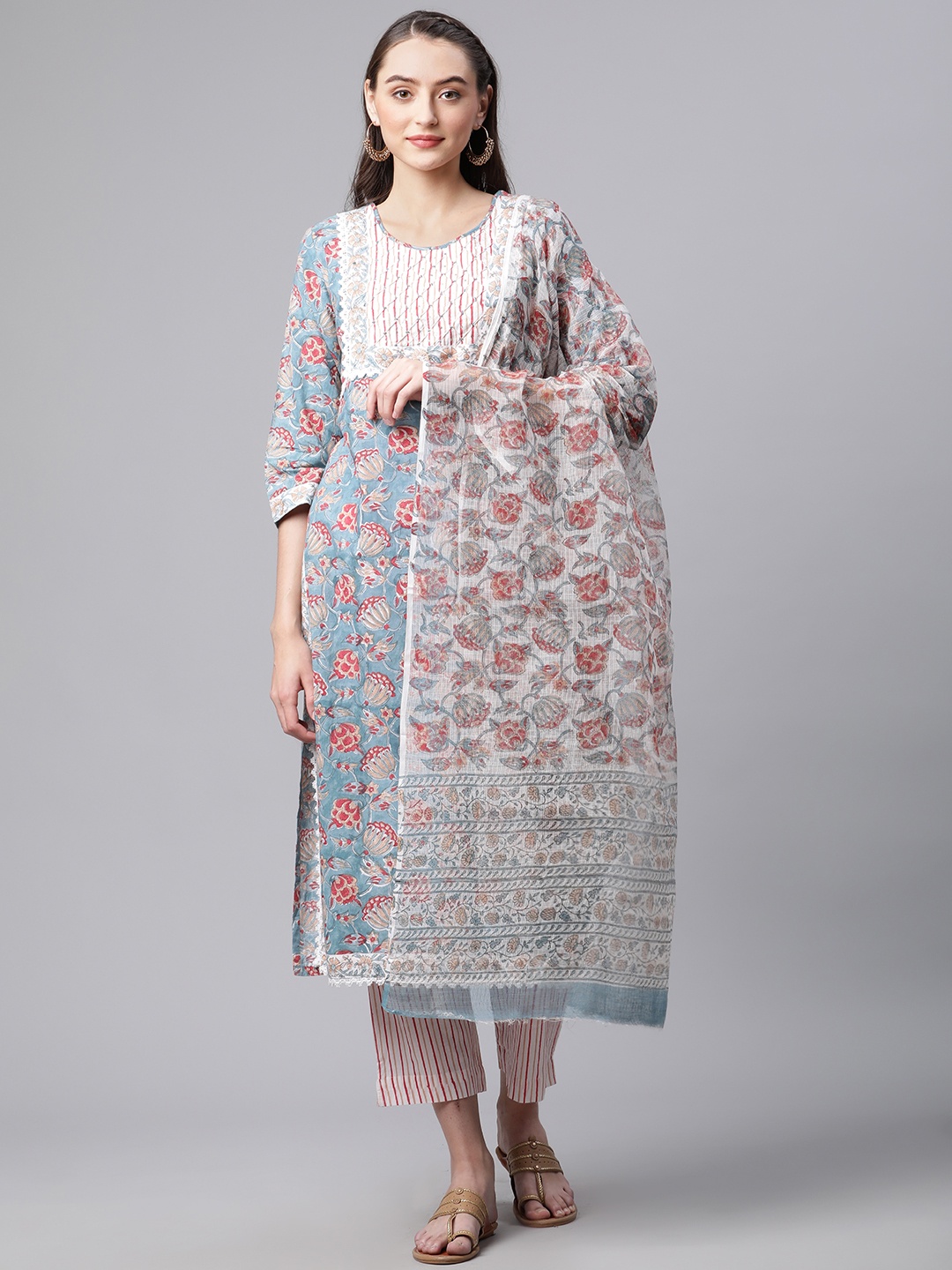 

Divena Women Turquoise Blue Floral Printed Gotta Patti Pure Cotton Kurta with Trousers & With Dupatta