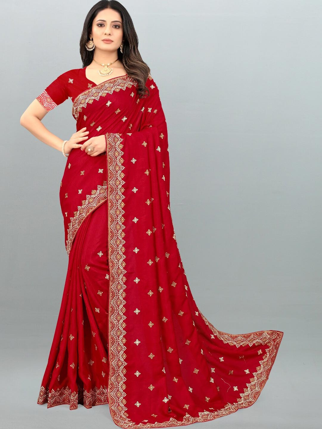 

GAJARAI Red & Gold-Toned Floral Embroidered Silk Blend Banarasi Saree