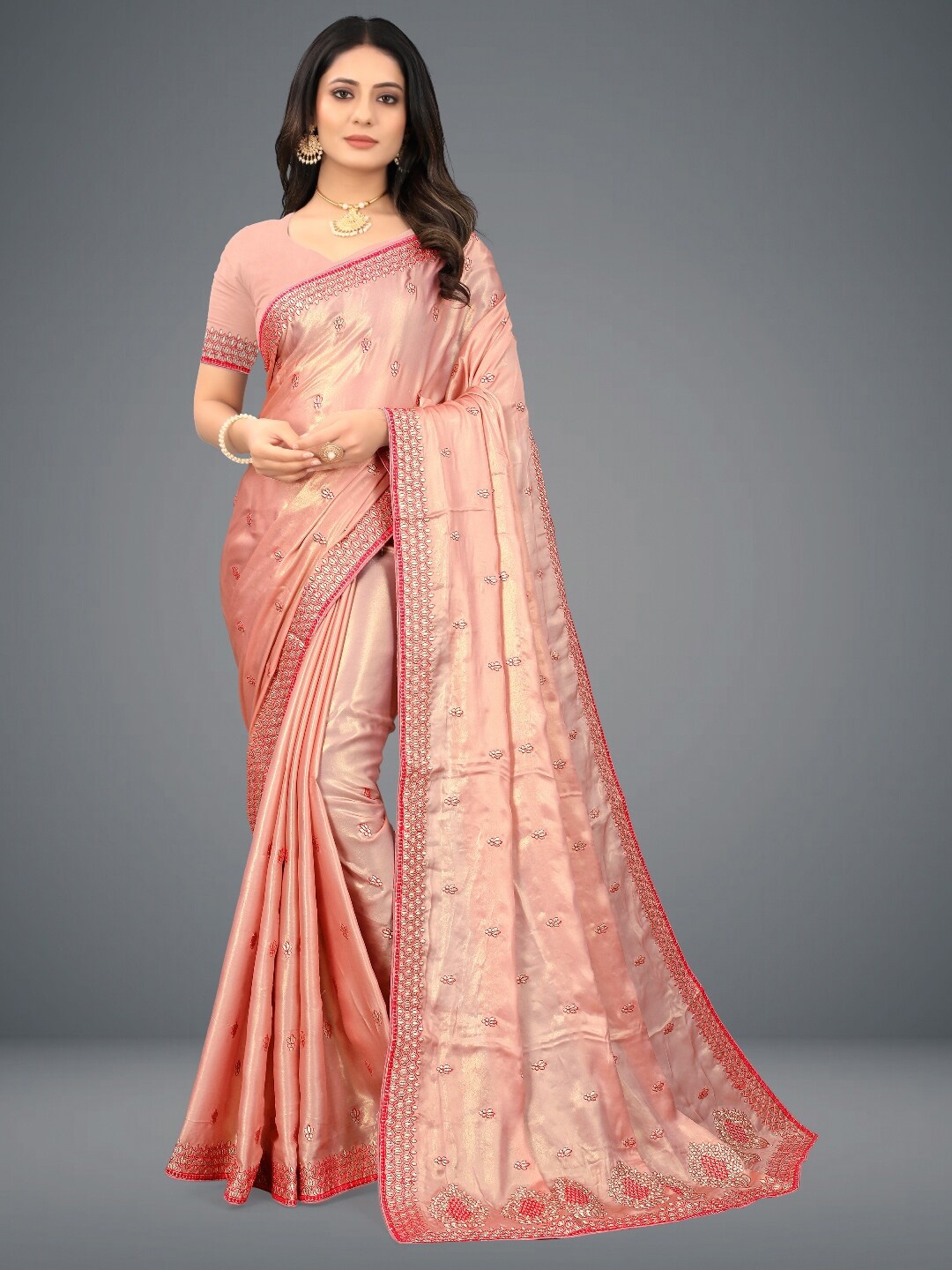 

GAJARAI Peach-Coloured & Red Floral Embroidered Silk Blend Banarasi Saree