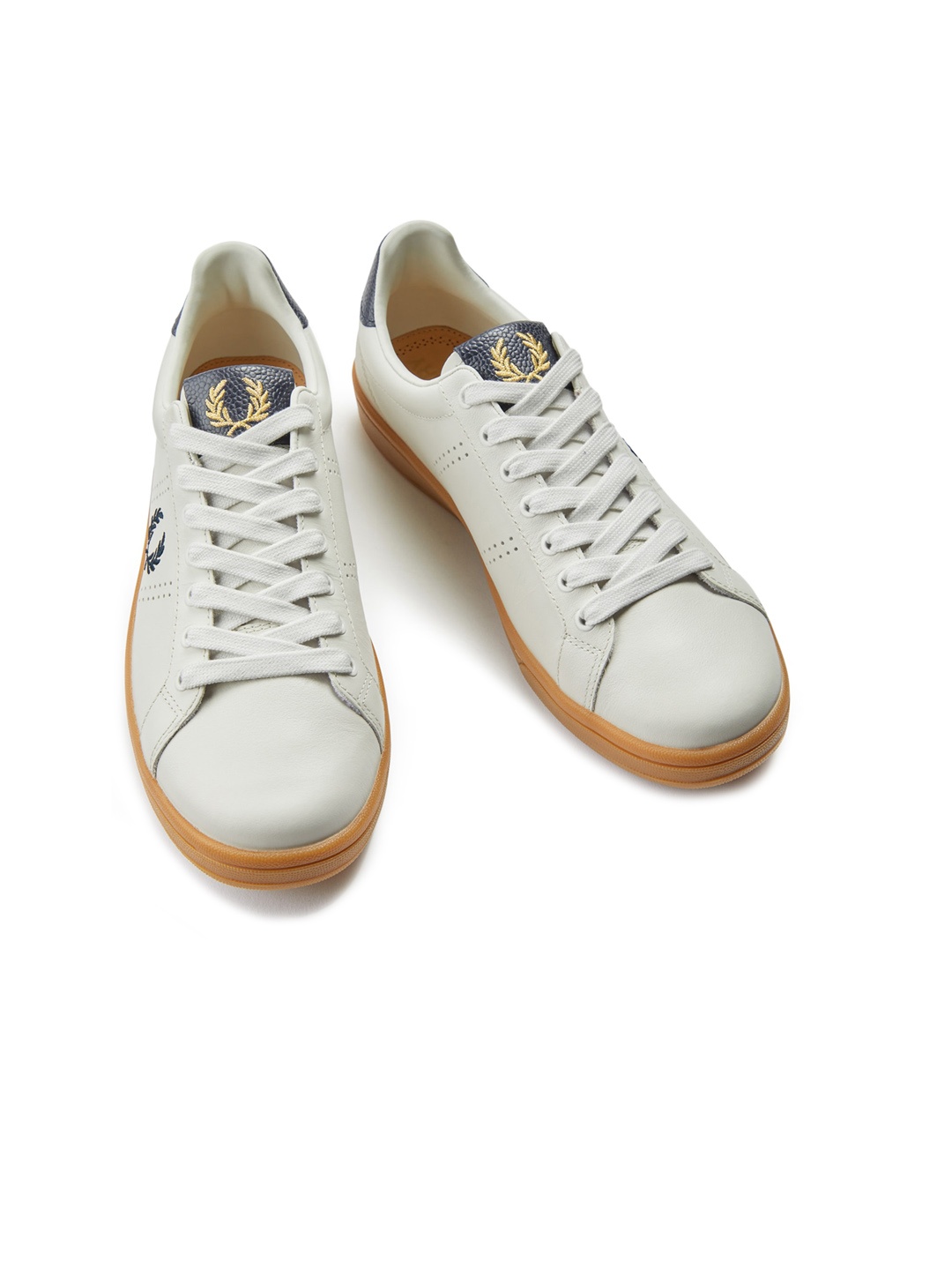 

Fred Perry Men White Leather Sneakers