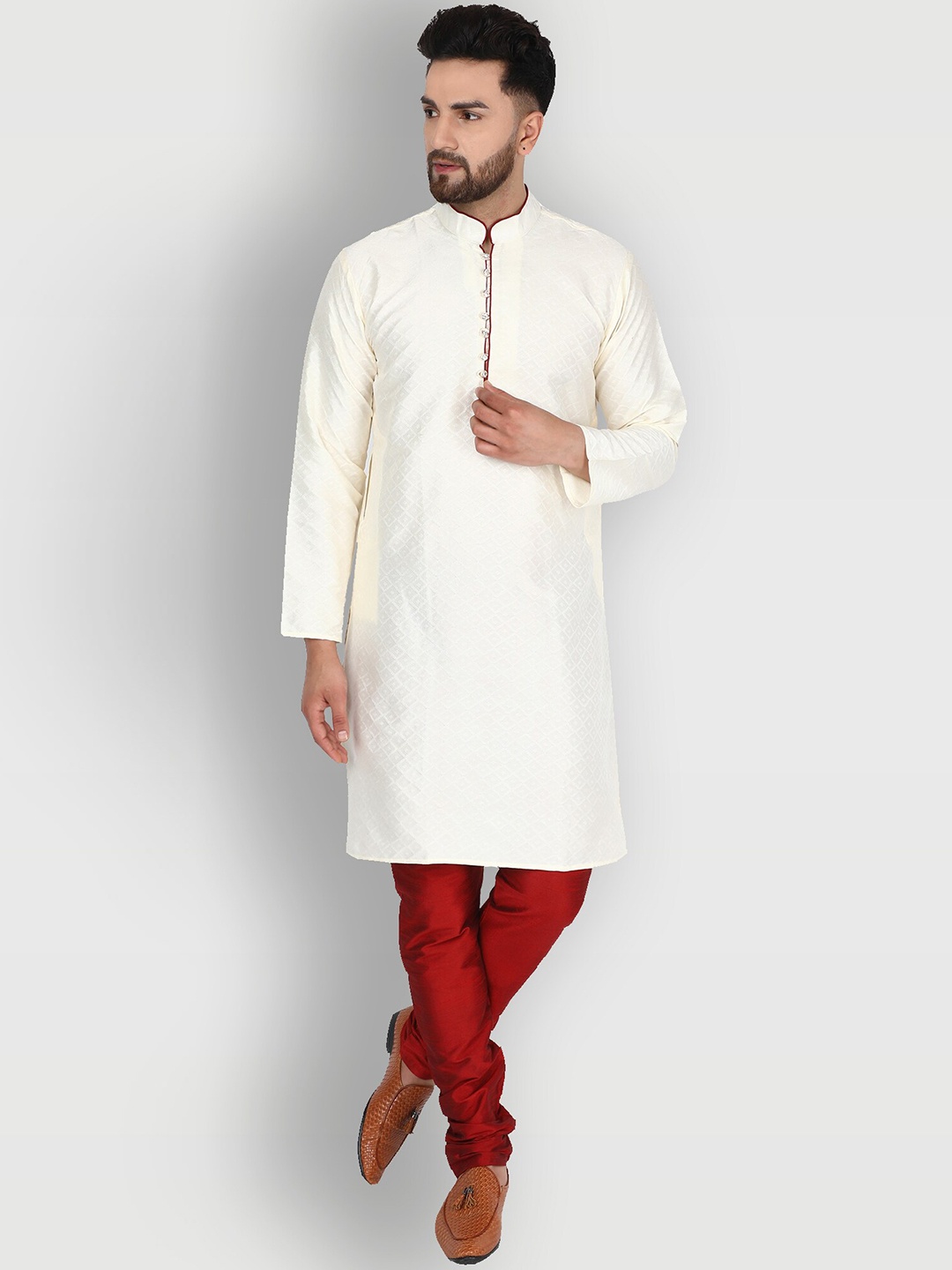 

Enciger Men Off White Dupion Silk Kurta with Churidar