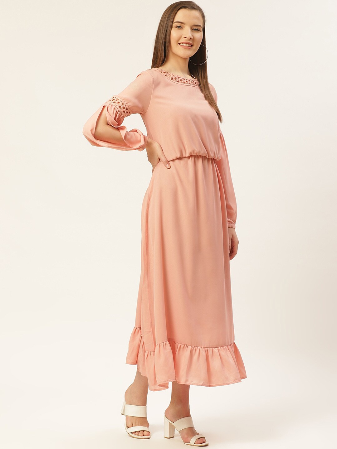 

DODO & MOA Peach-Coloured Crepe Midi Dress