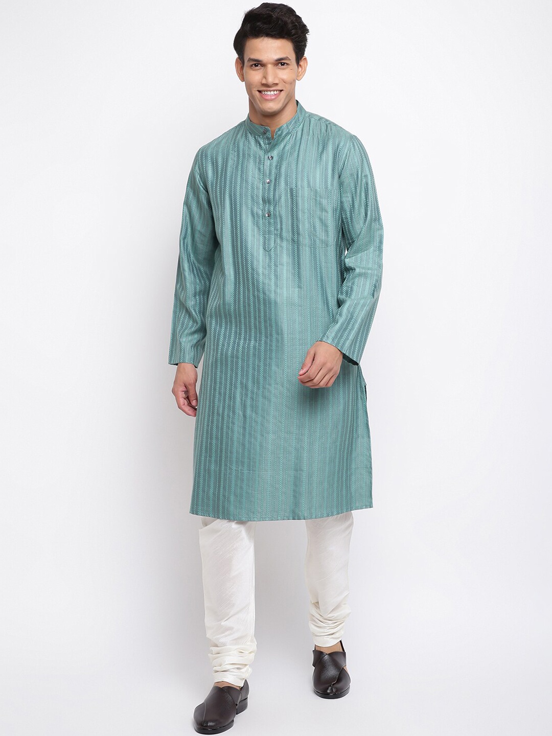 

Fabindia Men Teal Striped Kurta