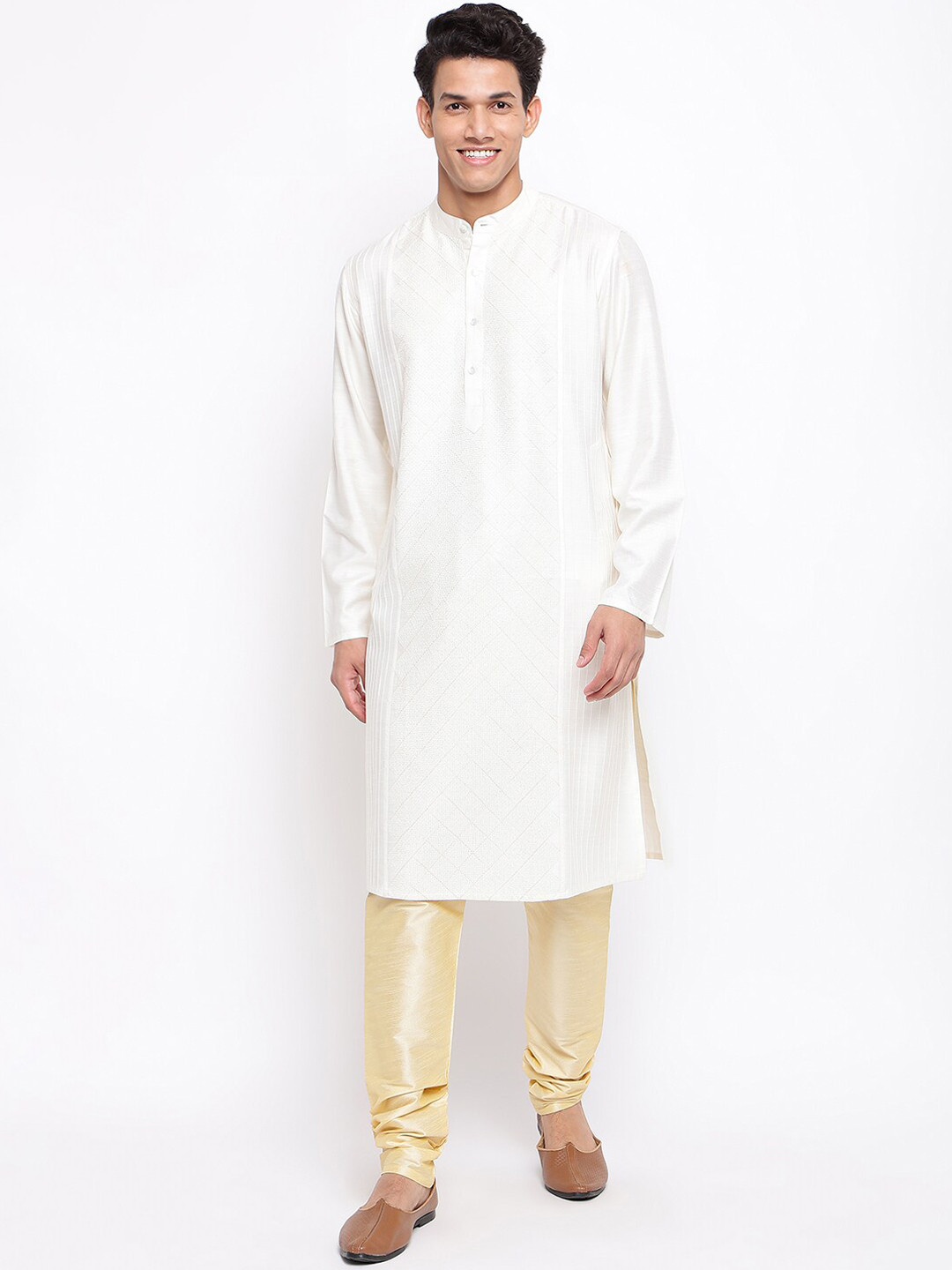 

Fabindia Men White Chikankari Kurta