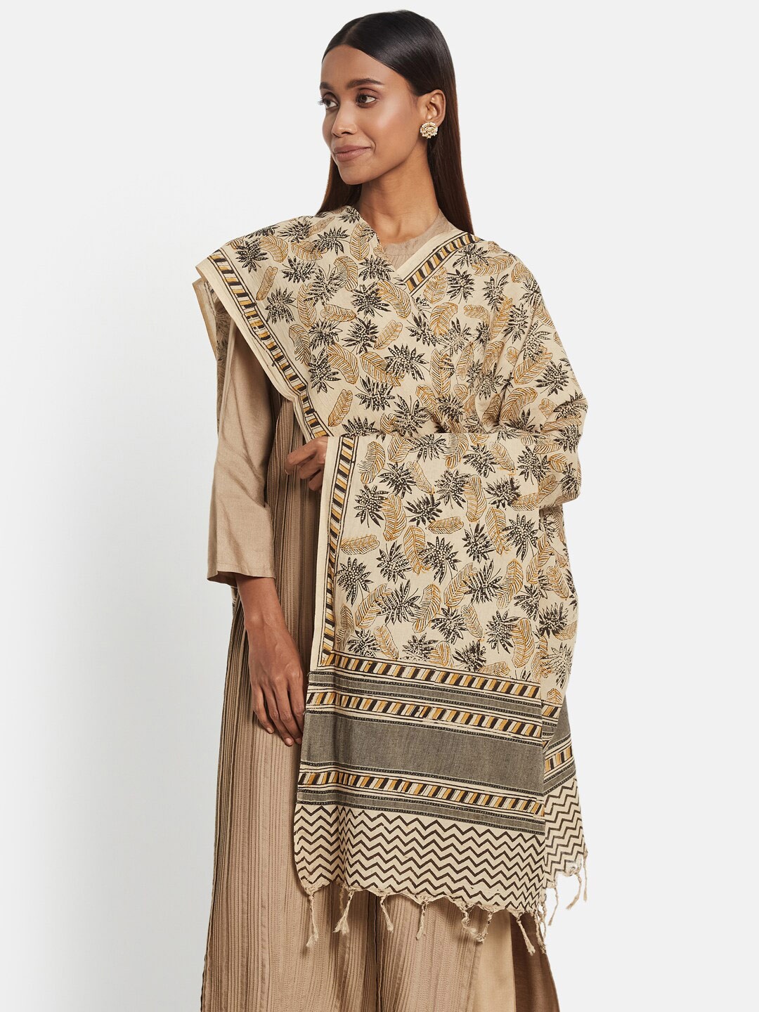 

Fabindia Women Beige & Black Printed Pure Cotton Kalamkari Dupatta