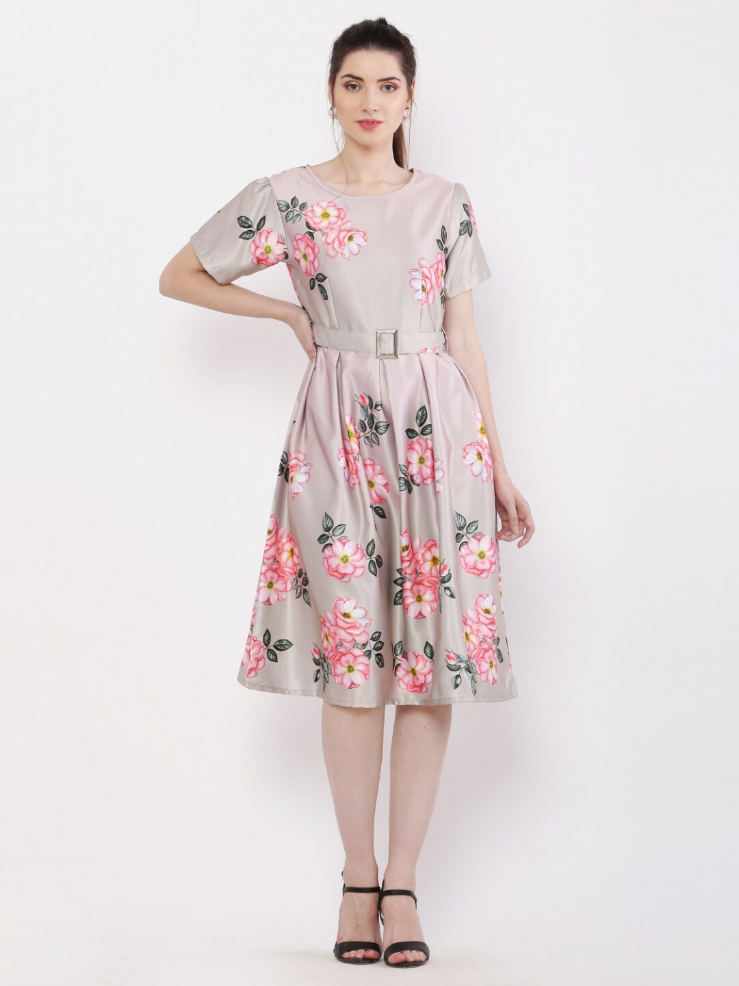 

WinEra Pink Floral Satin Dress