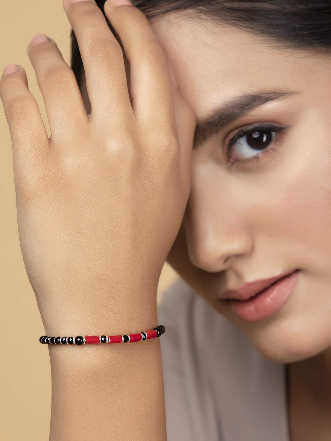 

Zavya Women Black & Red Sterling Silver-Plated Ring Bracelet