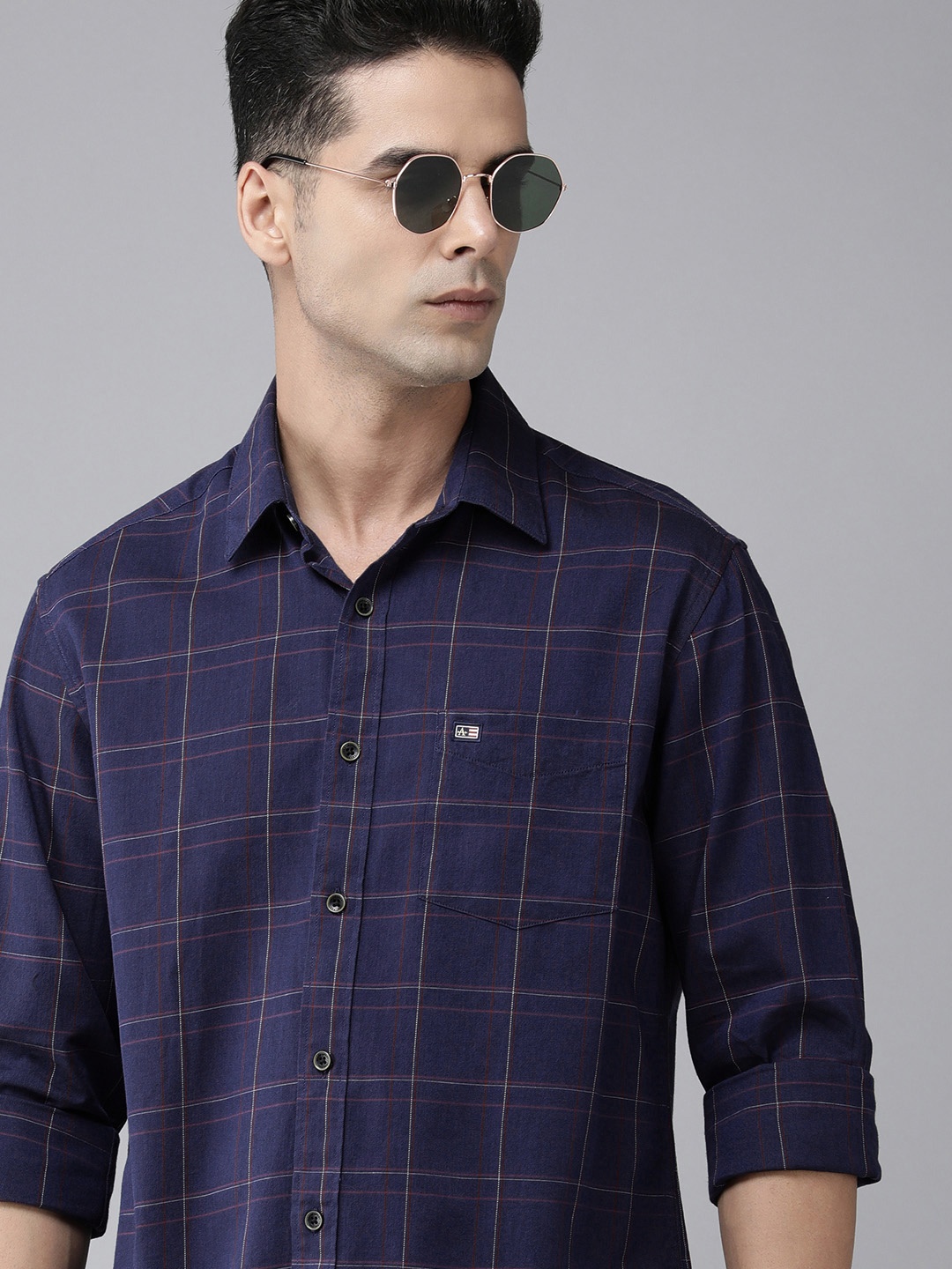 

Arrow Sport Men Navy Blue & White Manhattan Slim Fit Tartan Checked Cotton Casual Shirt