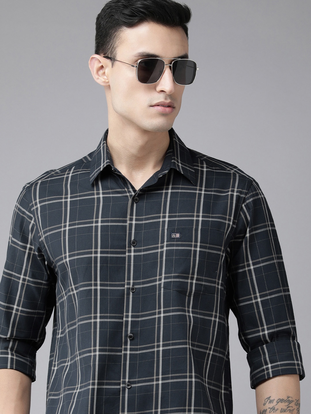 

Arrow Sport Men Navy Blue & White Manhattan Slim Fit Tartan Checked Cotton Casual Shirt