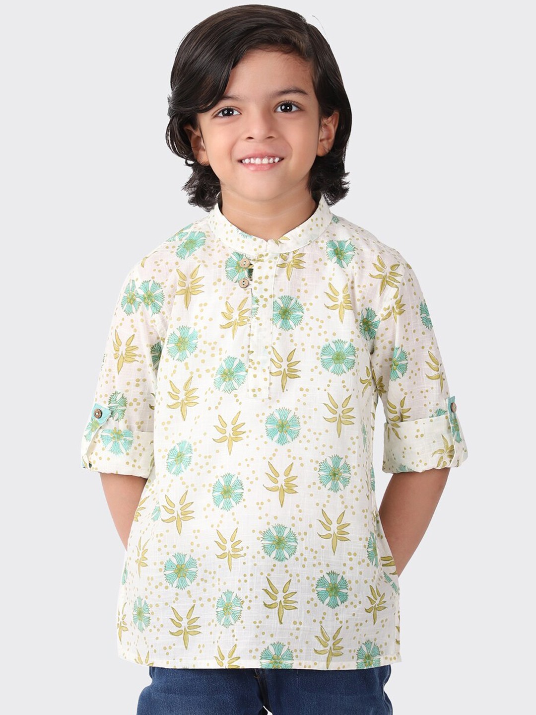 

Fabindia Boys White & Blue Floral Printed Kurta