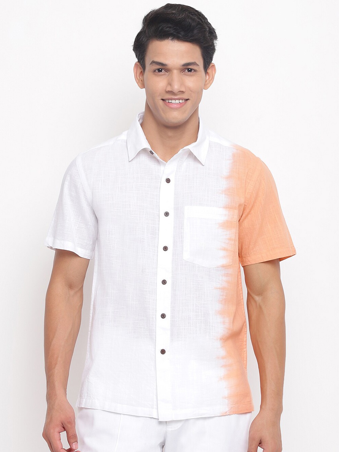 

Fabindia Men White Tie And Die Casual Shirt