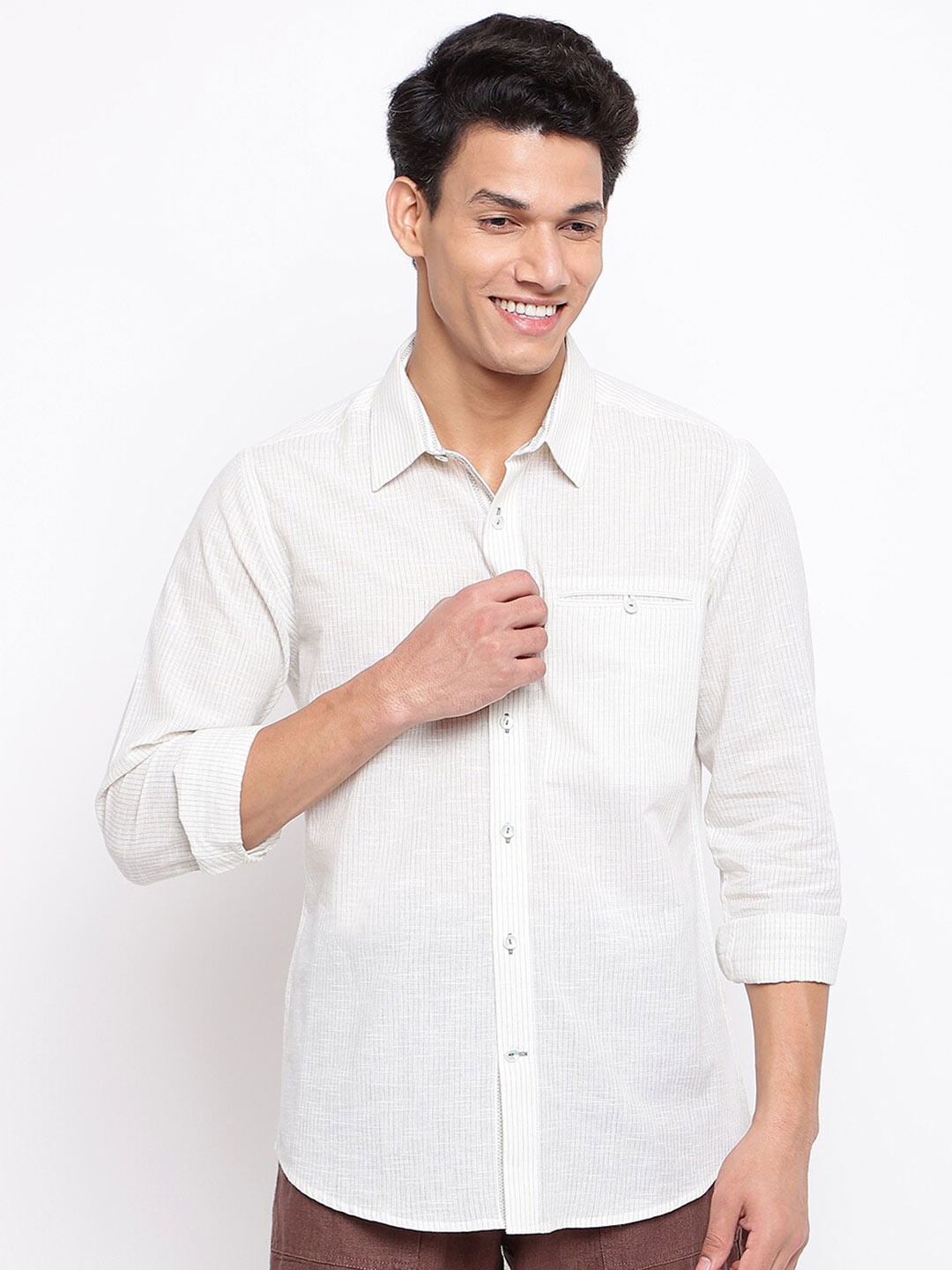 

Fabindia Men White Slim Fit Striped Casual Shirt