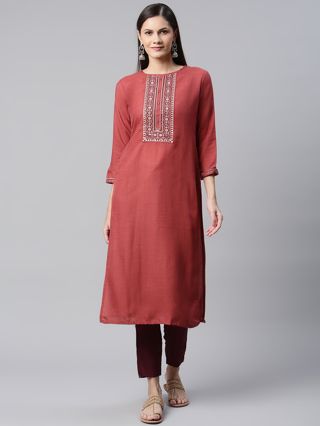 

SheWill Women Maroon Ethnic Motifs Embroidered Kurta with Trousers