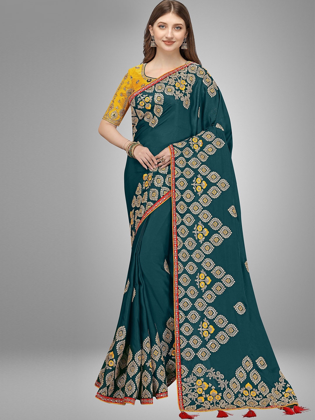 

Trendmalls Women Green & Gold-Toned Ethnic Motifs Embroidered Pure Silk Saree