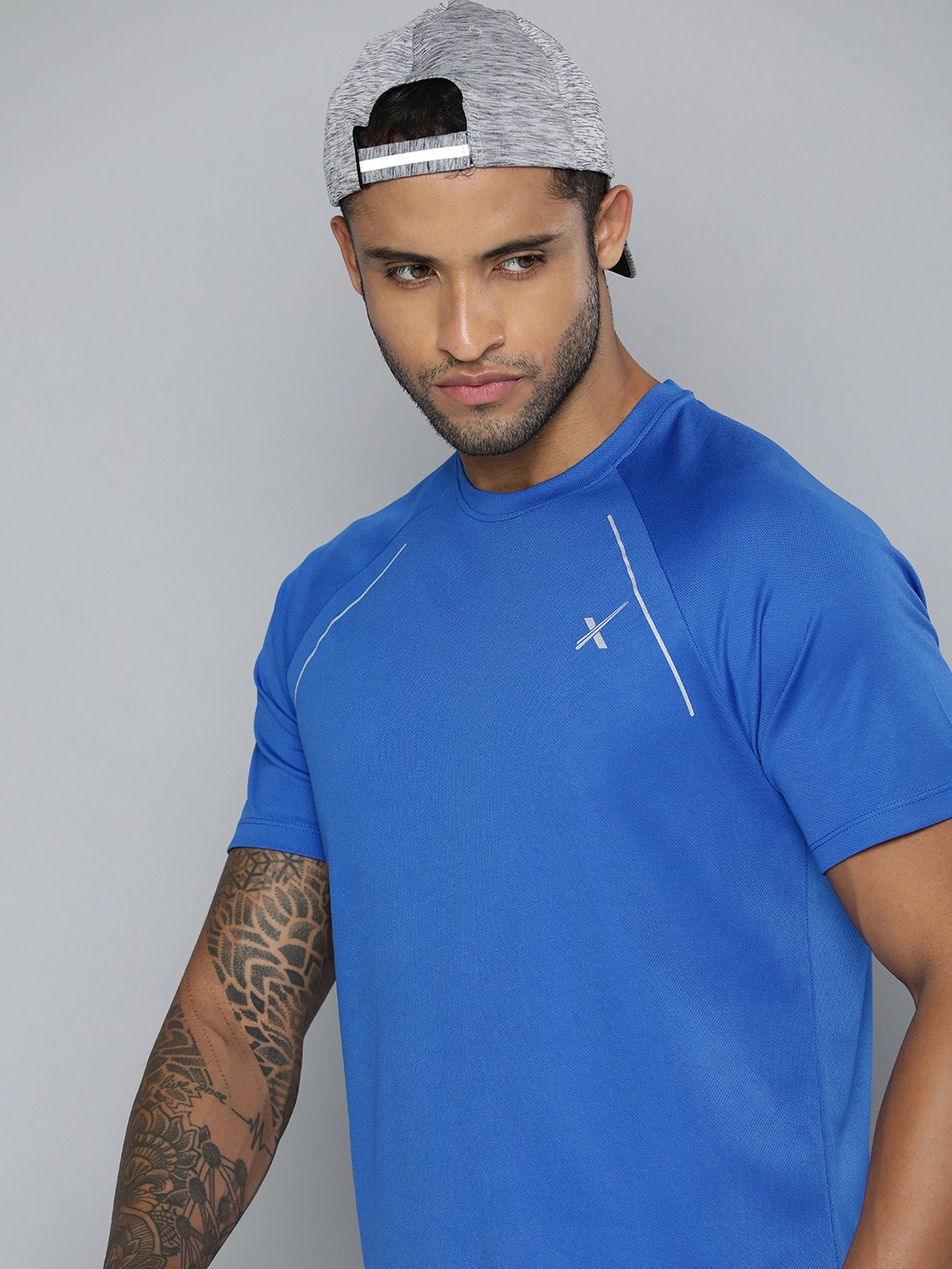

HRX by Hrithik Roshan Men Blue Brand Logo Print Detail T-shirt
