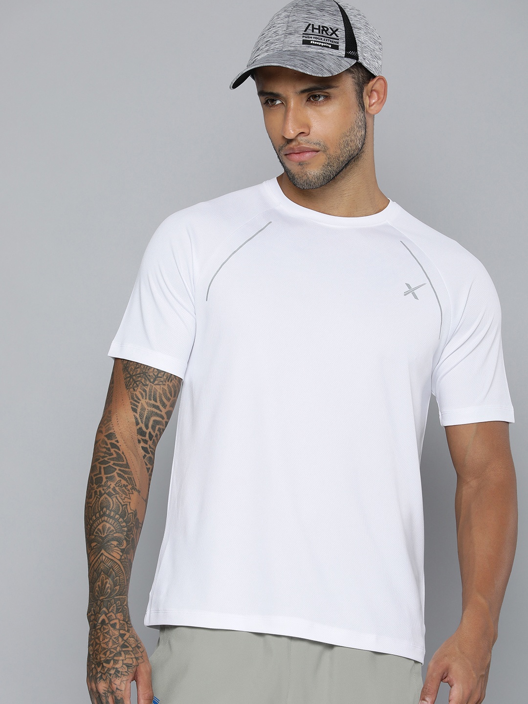 

HRX by Hrithik Roshan Men White Brand Logo Print Detail T-shirt