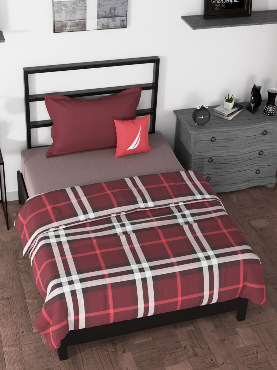 

Nautica Unisex GSM 210 Red Blankets Quilts and Dohars