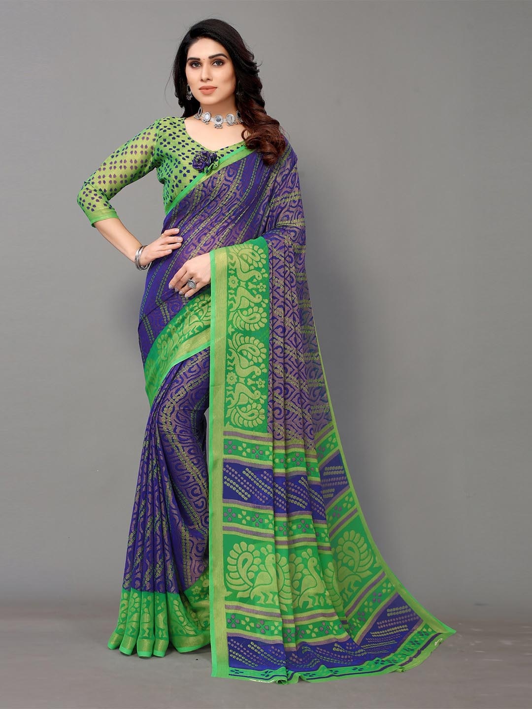 

Winza Designer Blue & Green Bandhani Zari Pure Chiffon Bandhani Saree