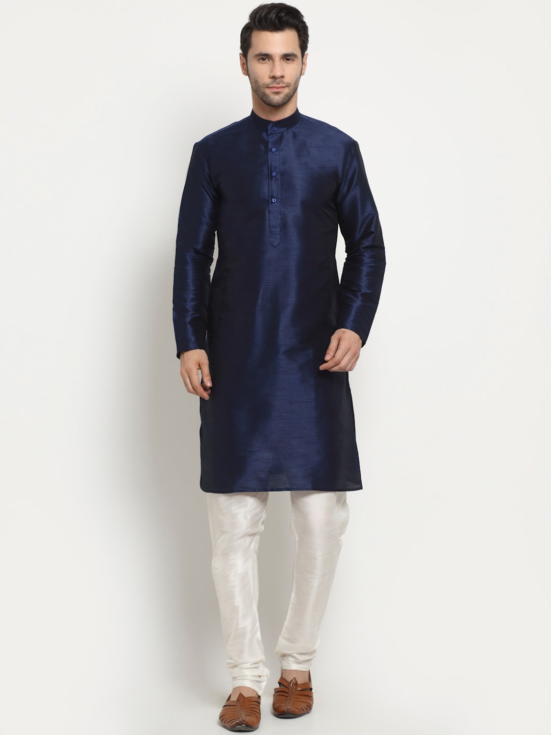 

NEUDIS Men Navy Blue Dupion Silk Kurta with Pyjamas