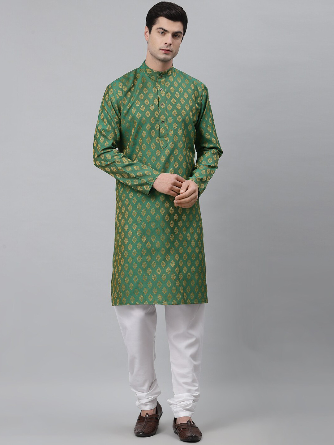 

NEUDIS Men Green Grandeur & Majestic Artwork Jacquard Kurta