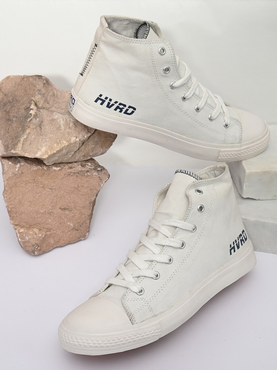 

Harvard Men White Solid Sneakers