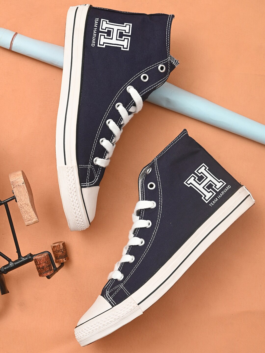 

Harvard Men Blue Printed Sneakers