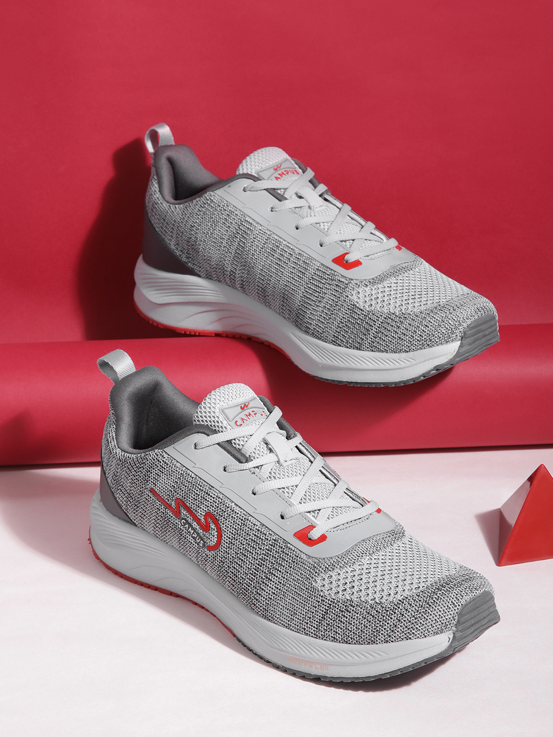

Campus Men Grey Melange Woven Design Running Shoes