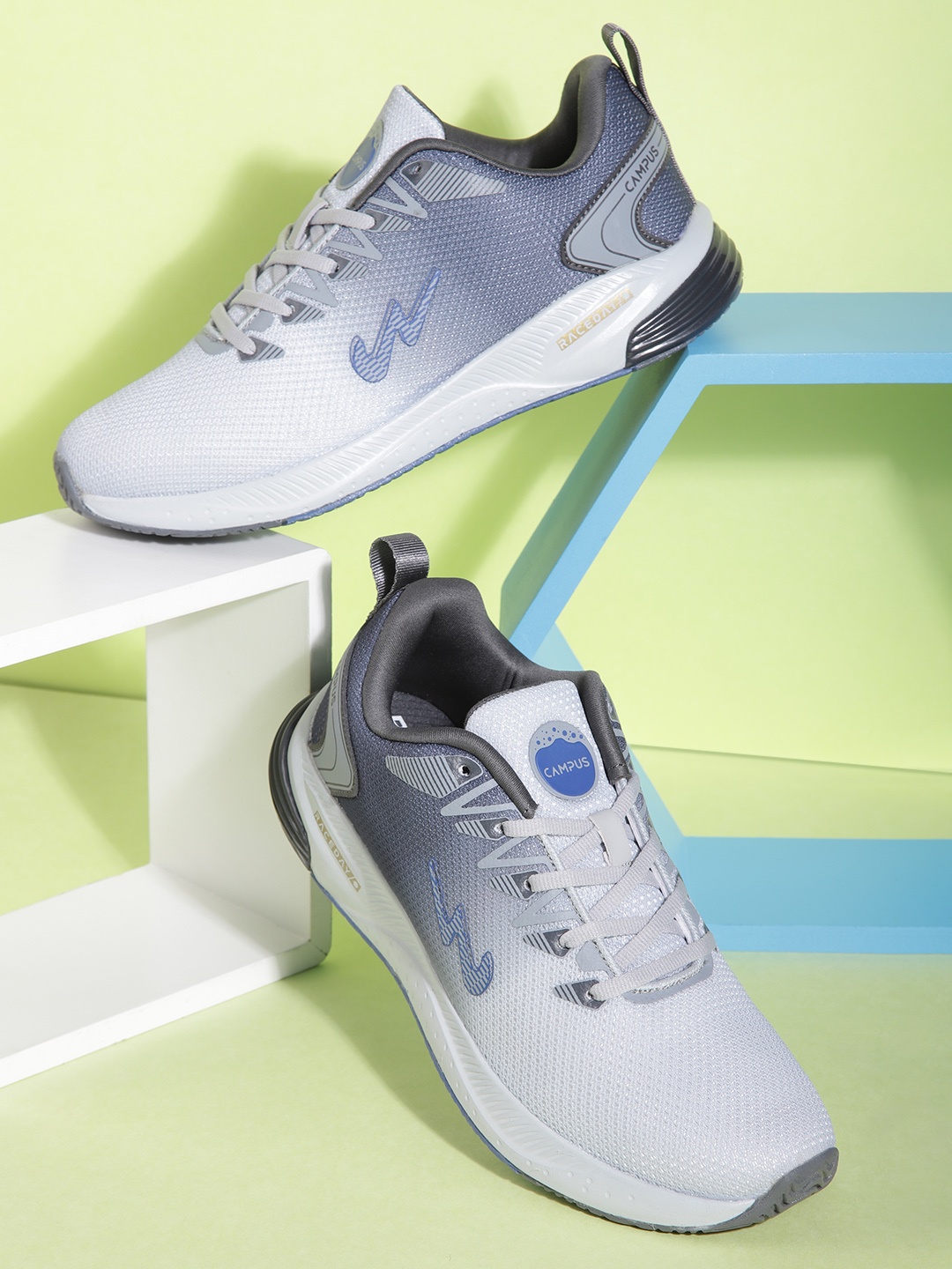 

Campus Men Grey Ombre Dyed Woven Design Running Shoes
