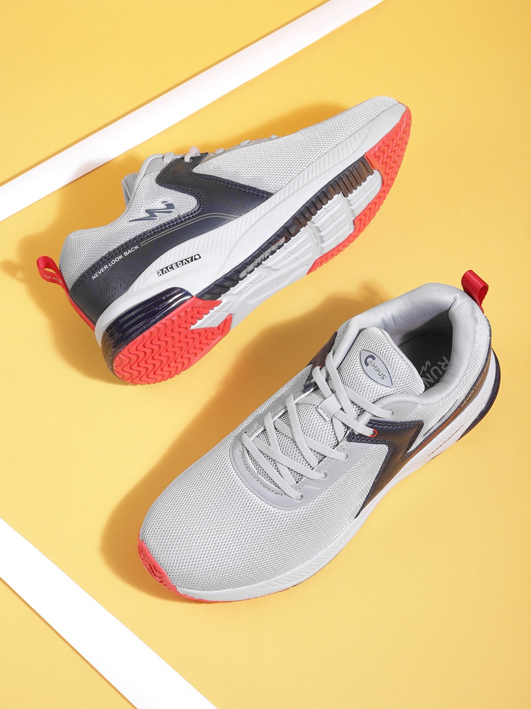 

Campus Men Grey Woven Design Running Shoes
