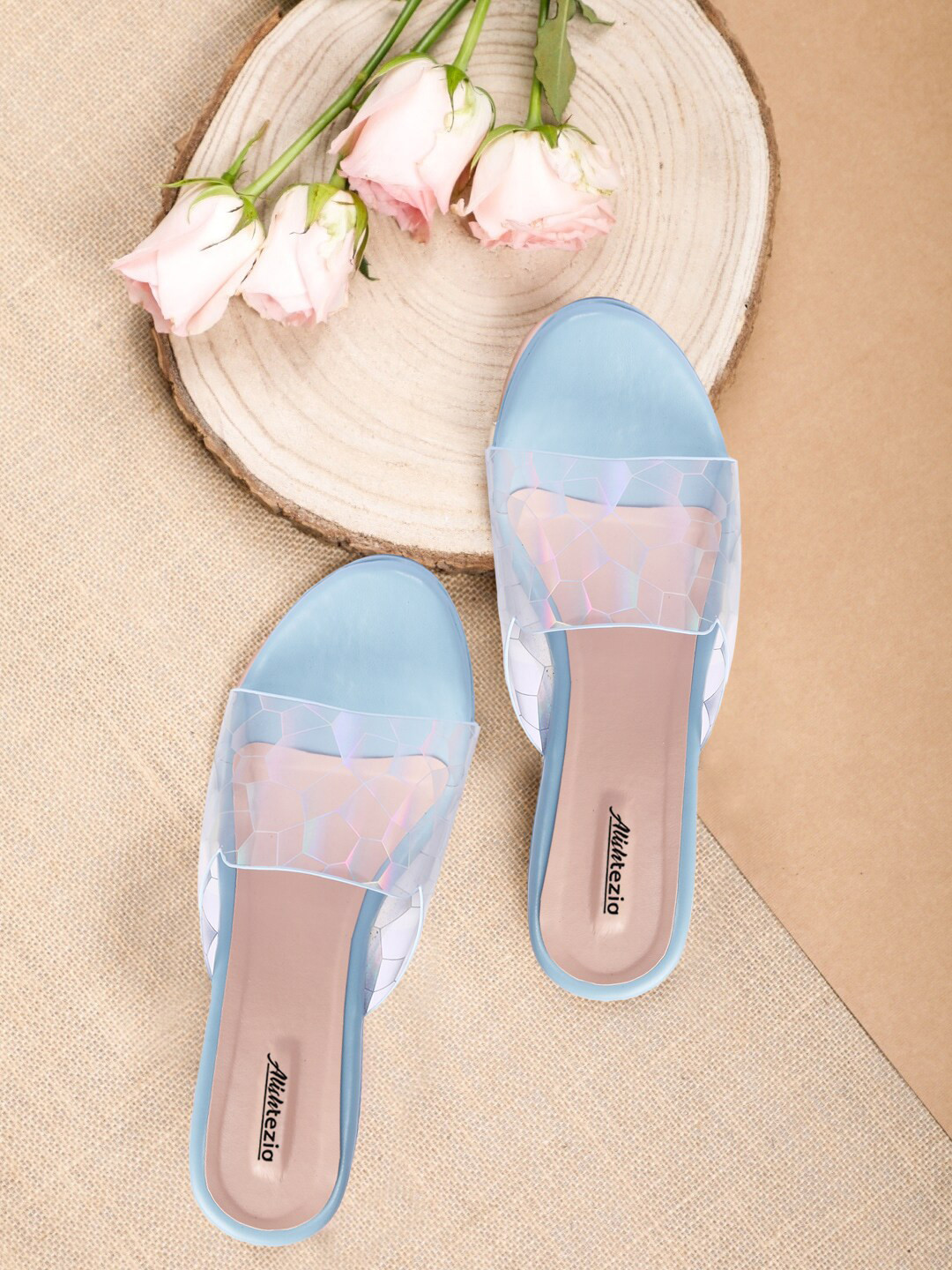 

Alishtezia Blue PU Block Sandals