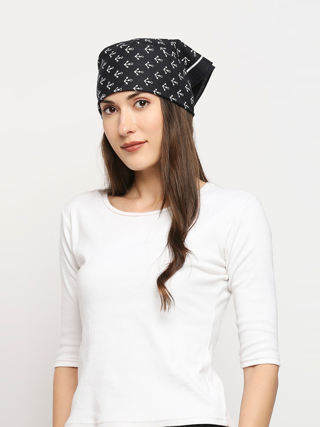 

BELLEZIYA Women Black & White Printed Scarf