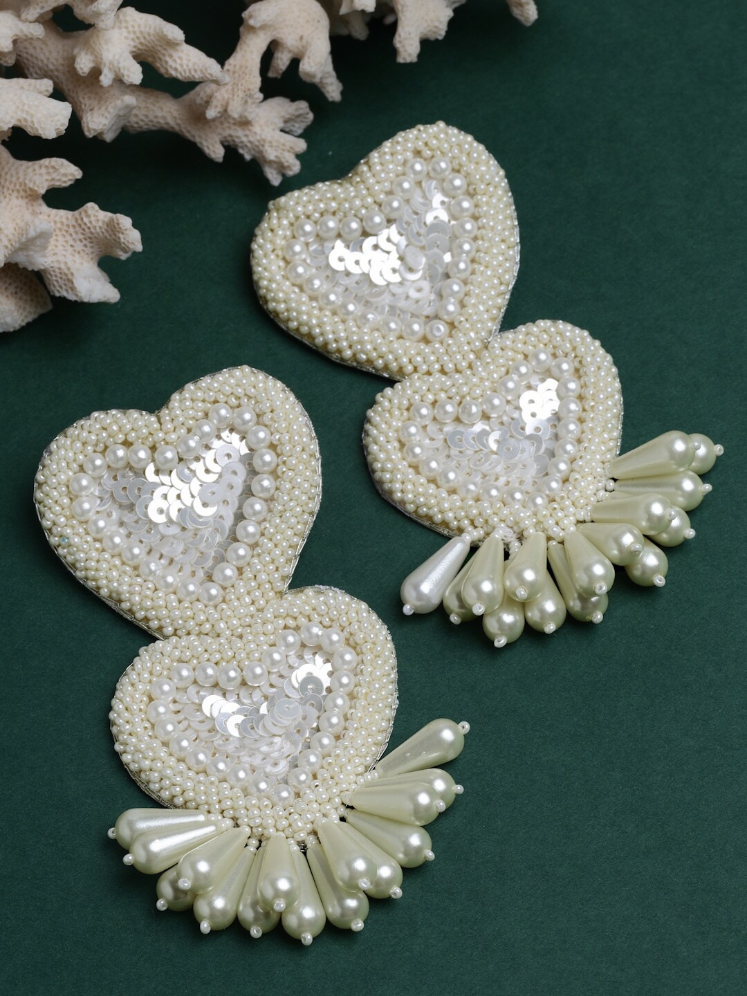 

Moedbuille Silver Plated Handcrafted Off White Sequins & Pearls Tasselled Heart Chandbalis