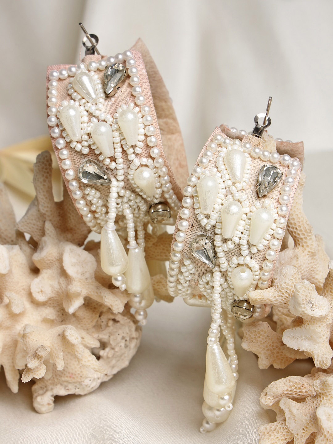 

Moedbuille Silver Plated Off White Beads & Pearls Contemporary Tassel Hoop Earrings