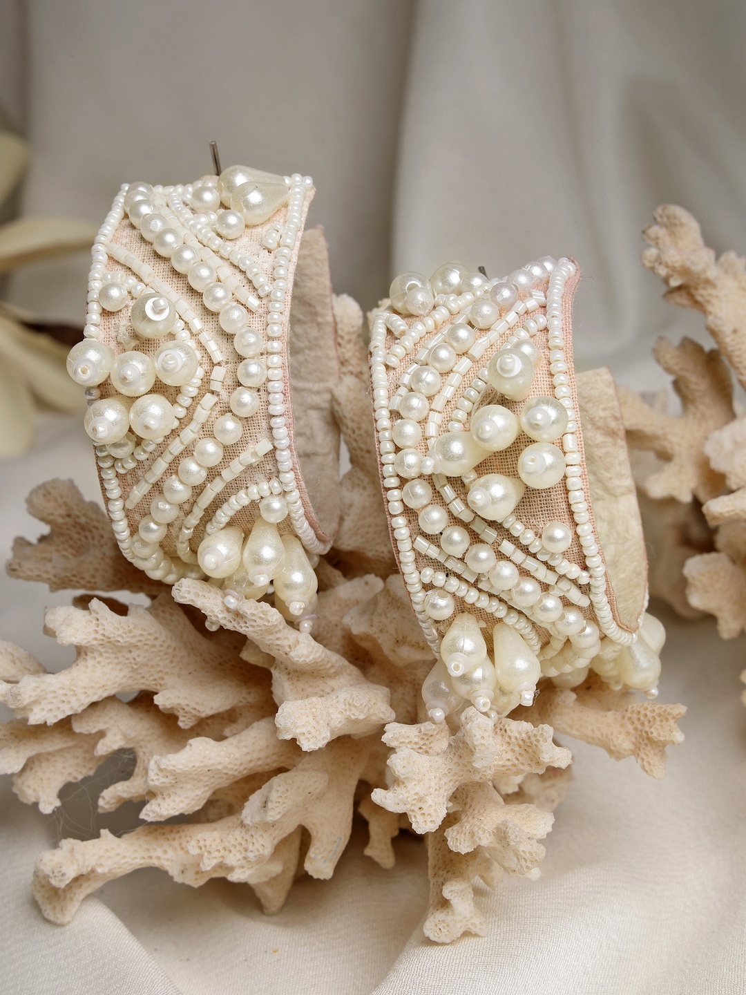 

Moedbuille Silver Plated Off White Beads & Pearls Contemporary Handcrafted Hoop Earrings