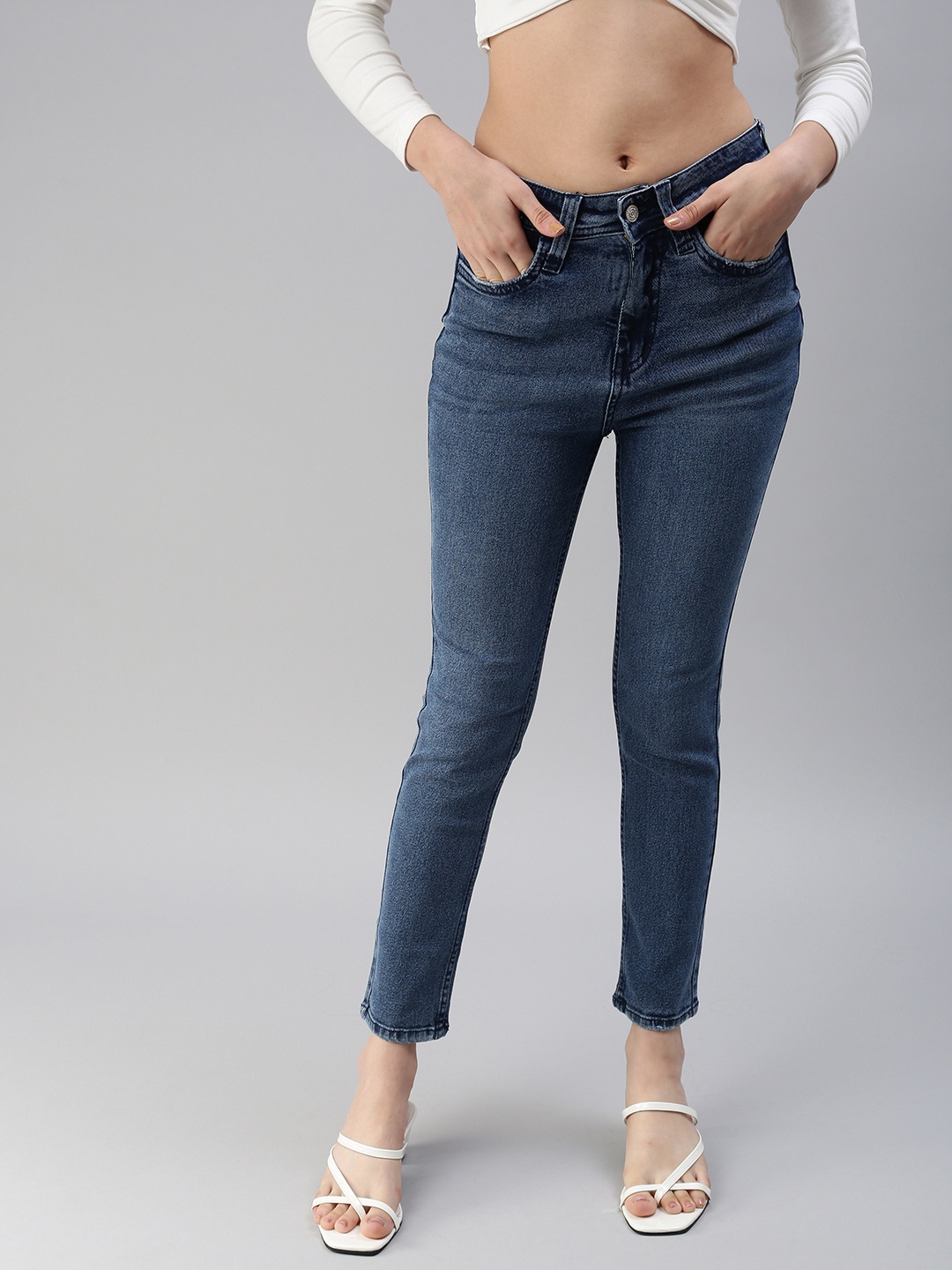 

SHOWOFF Women Blue Slim Fit Light Fade Stretchable Jeans