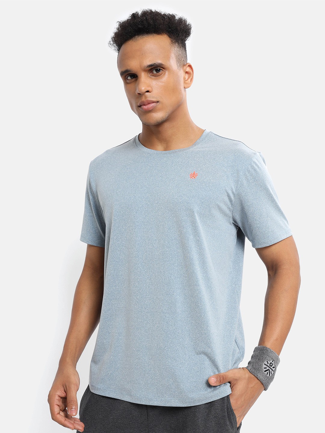 

Cultsport Men Grey Moisture Wicking T-shirt