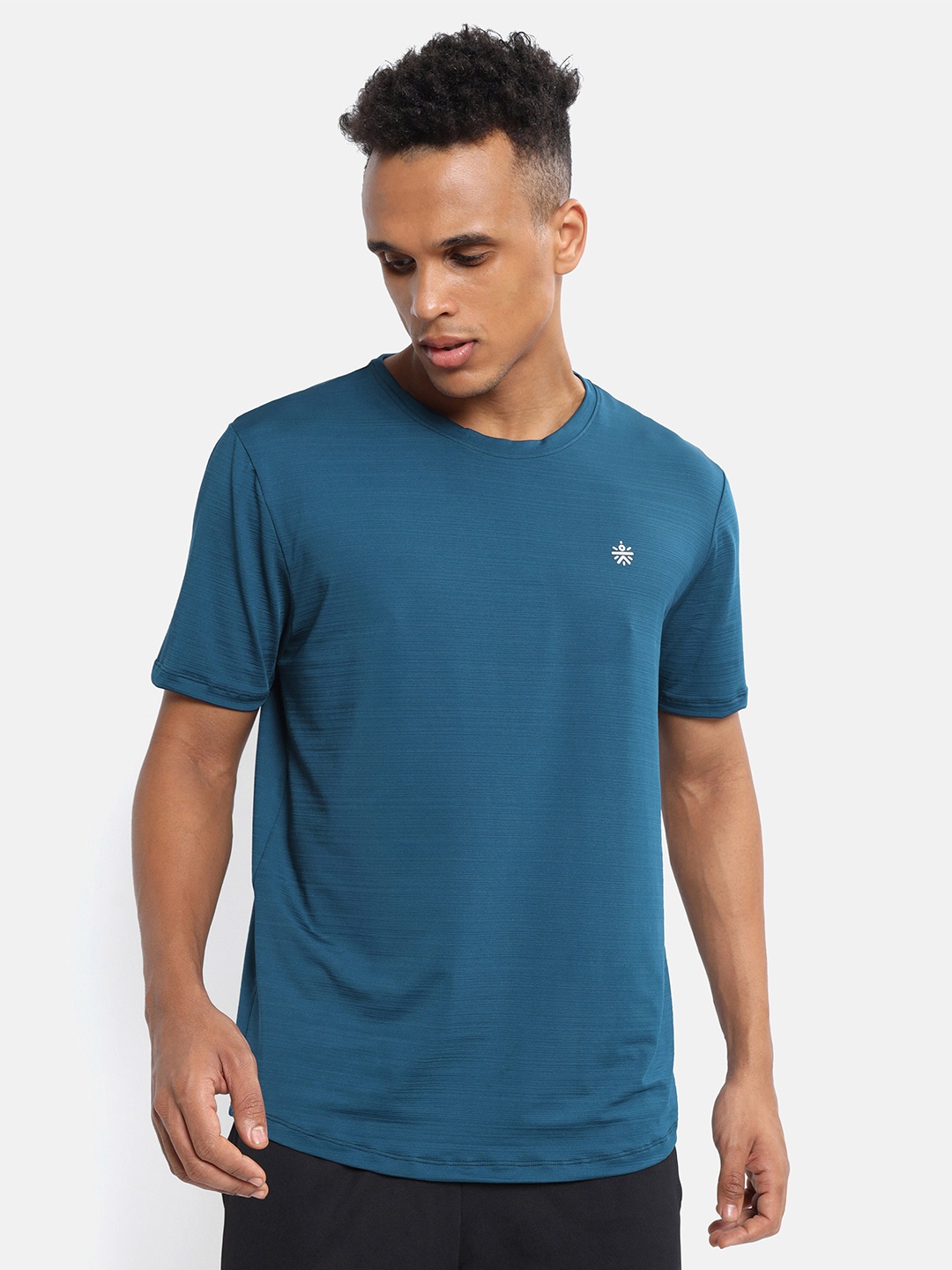 

Cultsport Men Teal Moisture Wicking T-shirt