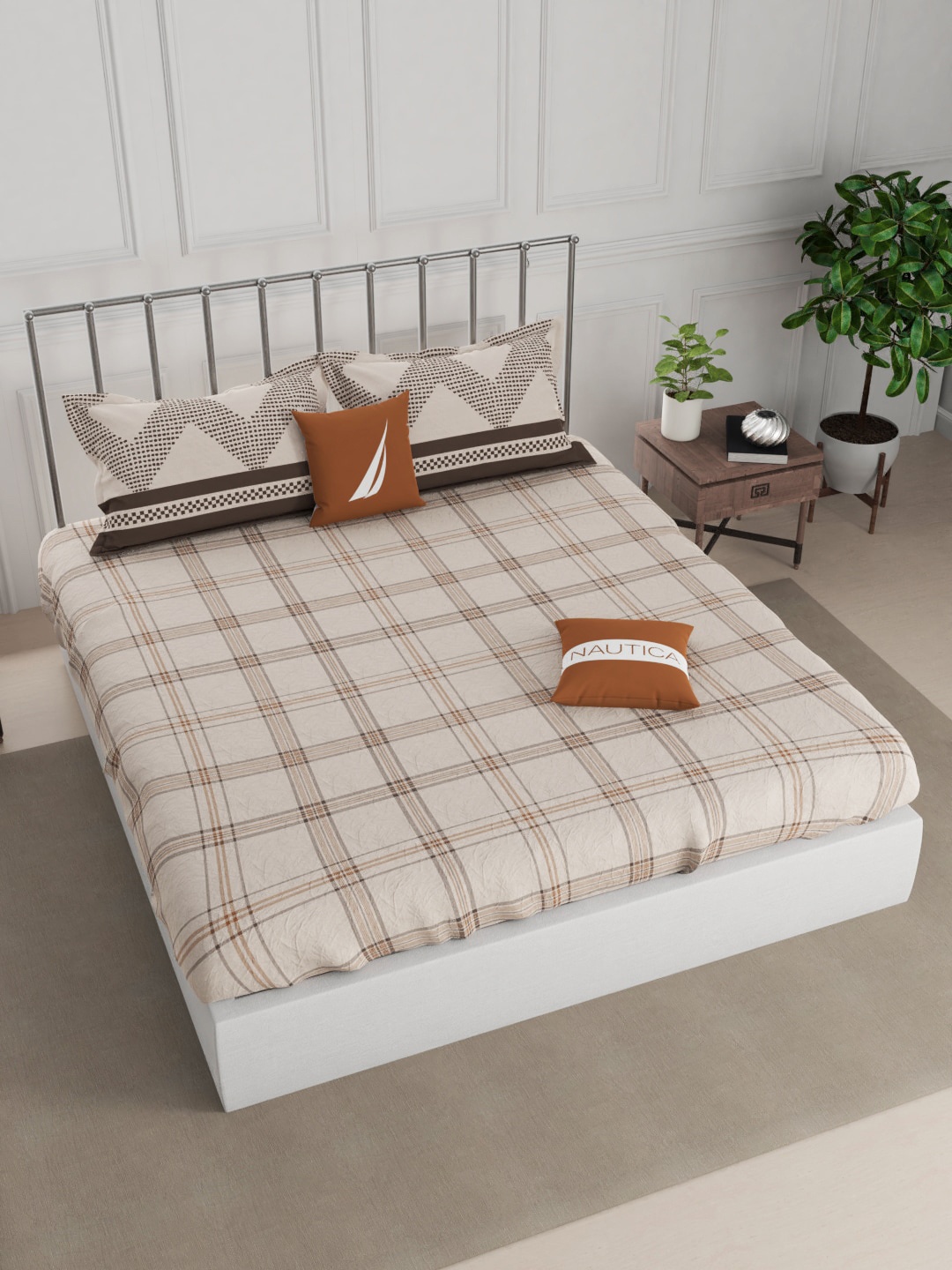 

Nautica Brown 201TC Cotton King Size Doublebed Bedsheet With 2 Pillow Covers