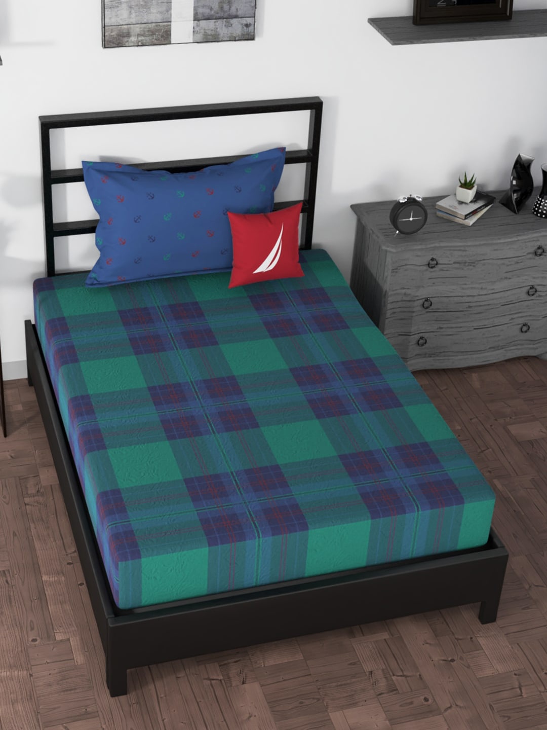 

Nautica Green & Blue Geometric 160 TC Single Bedsheet with 1 Pillow Covers
