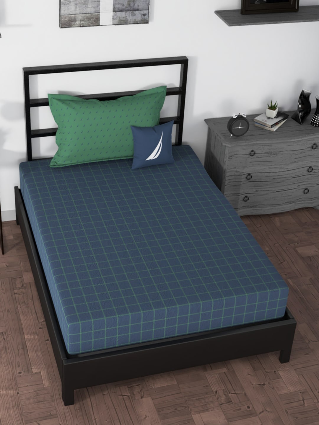 

Nautica Blue & Green Geometric 160 TC Single Bedsheet with 2 Pillow Covers