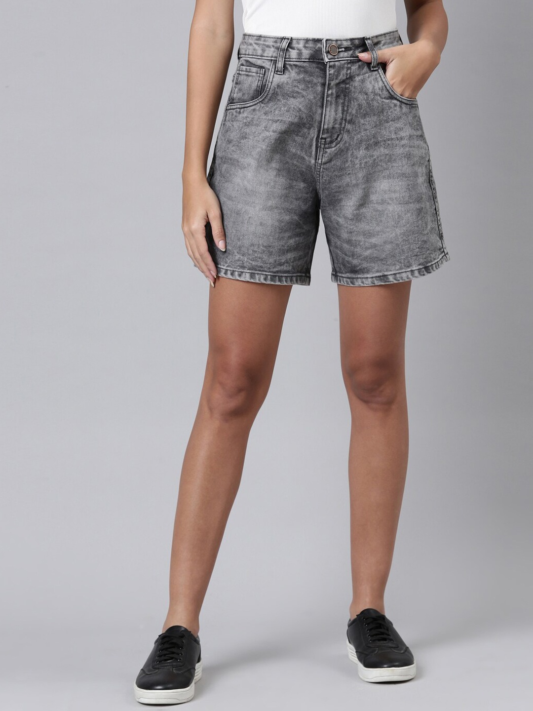 

ZHEIA Women Grey Washed Loose Fit High-Rise Denim Short