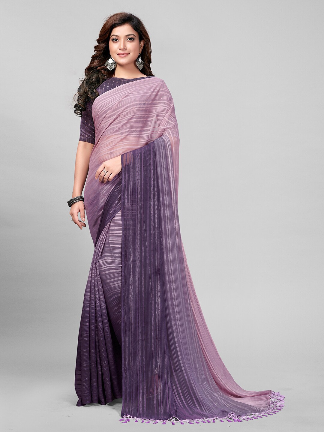 

Granthva Fab Women Purple Embellished Sequinned Art Silk Saree