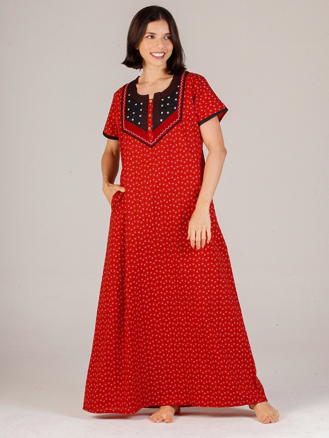 

evolove Women Red Pure Cotton Printed Maxi Nightdress