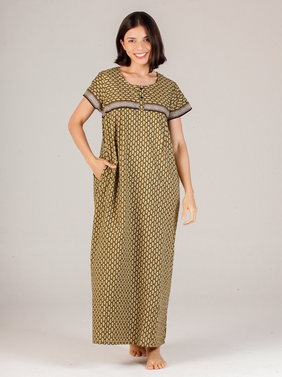 

evolove Women Olive Green Printed Maxi Nightdress