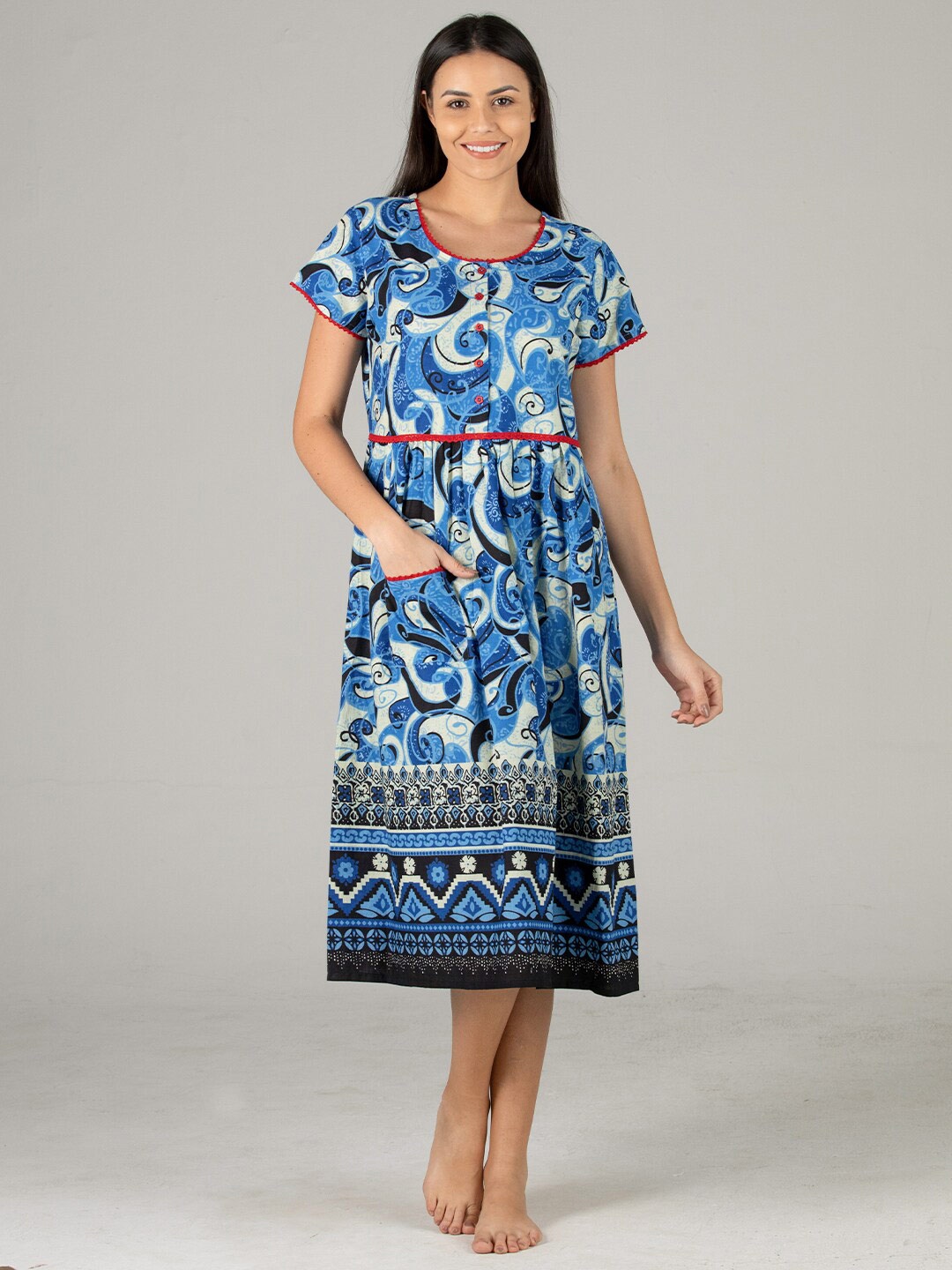 

evolove Navy Blue Printed Nightdress