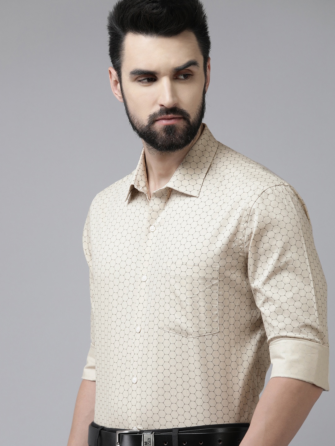 

Arrow Men Beige Manhattan Slim Fit Geometric Opaque Printed Pure Cotton Formal Shirt