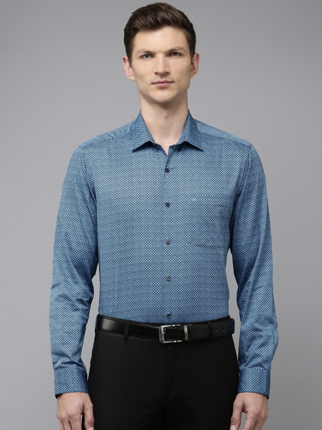 

Arrow Pure Cotton Manhattan Slim Fit Geometric Printed Formal Shirt, Blue