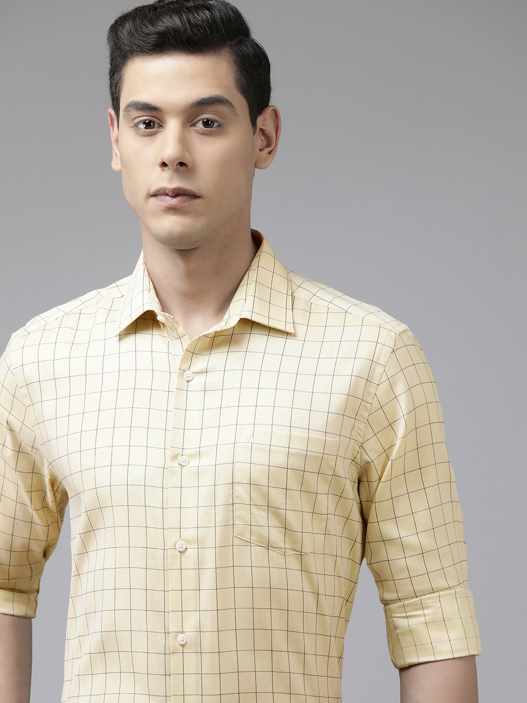 

Arrow Men Beige Original Slim Fit Checked Casual Shirt