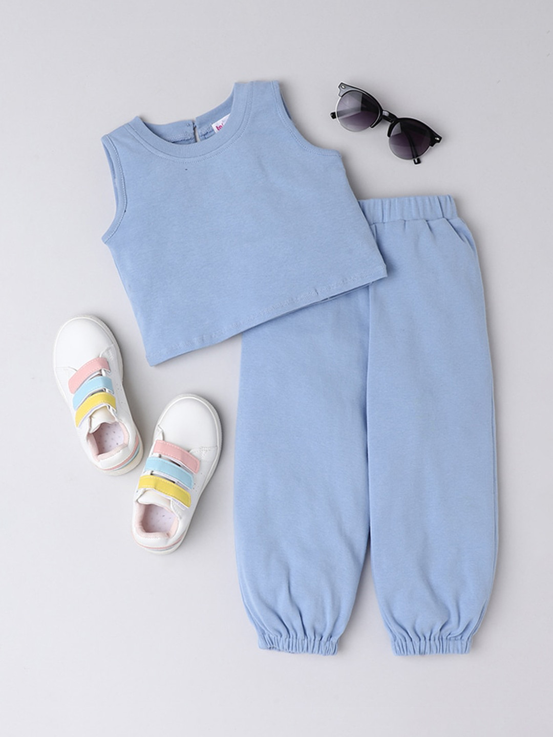 

taffykids Girls Blue Solid Top with Joggers