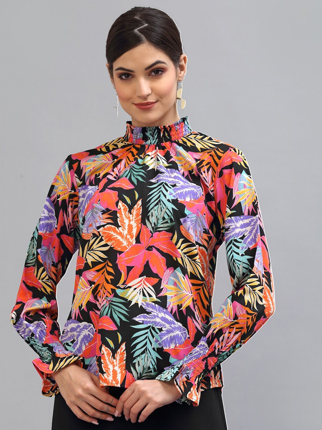 

Style Quotient Black Floral Print Crepe Top